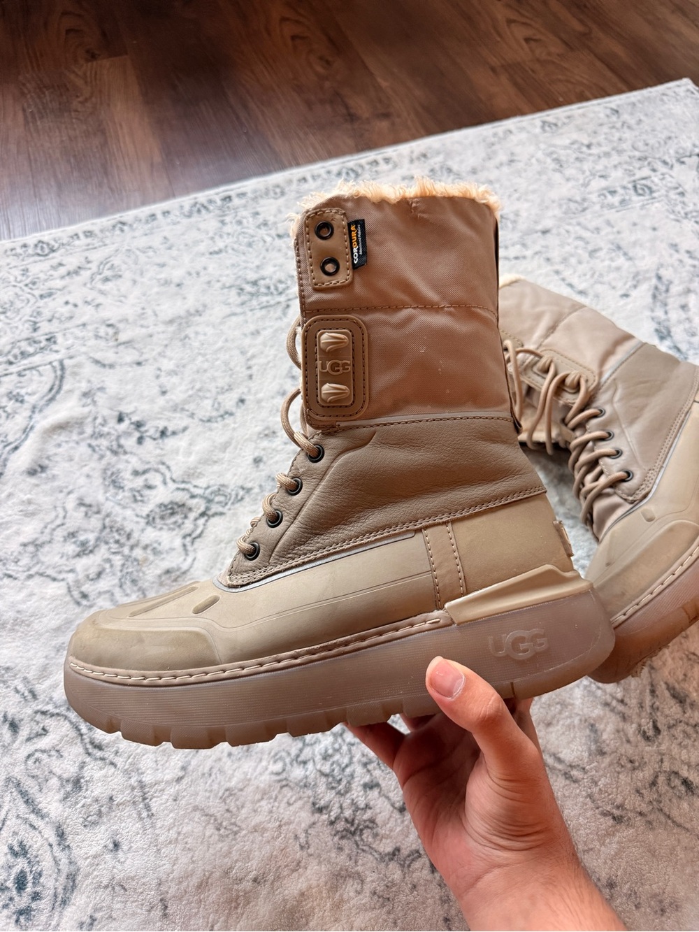 UGG Men’s Taupe/Beige Lace-Up Winter Boot